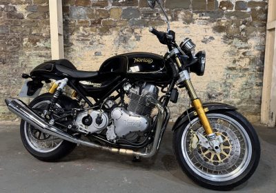 Norton Commando 961